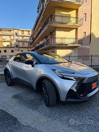 Toyota C-HR Hybrid 2025