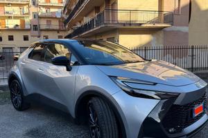 Toyota C-HR Hybrid 2025