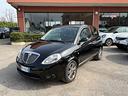lancia-ypsilon-1-2-argento