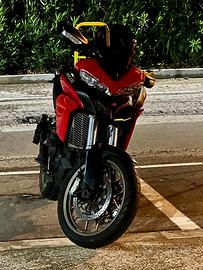 Ducati Multistrada 950 2018 con valigie e scarico