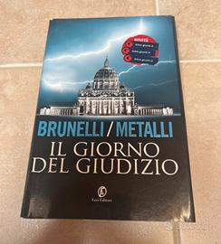 Libro thriller storico il giorno del giudizio