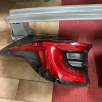 FANALINO POSTERIORE DX SX TOYOTA YARIS