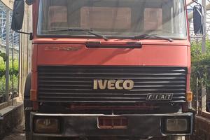  iveco 330. 35. targa gialla