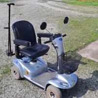 Scooter disabili Invacare Leo 38km autonomia 240w