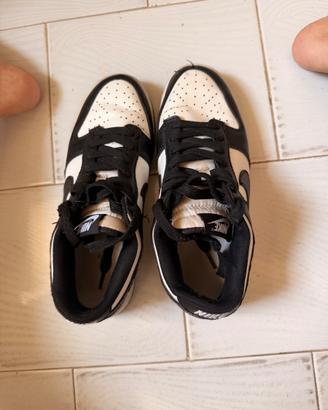 Nike dunk low panda