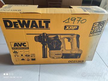 TASSELLATORE ELETTROPNEUMATICO DEWALT LEGGIIII