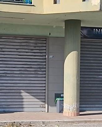 Magazzino commerciale