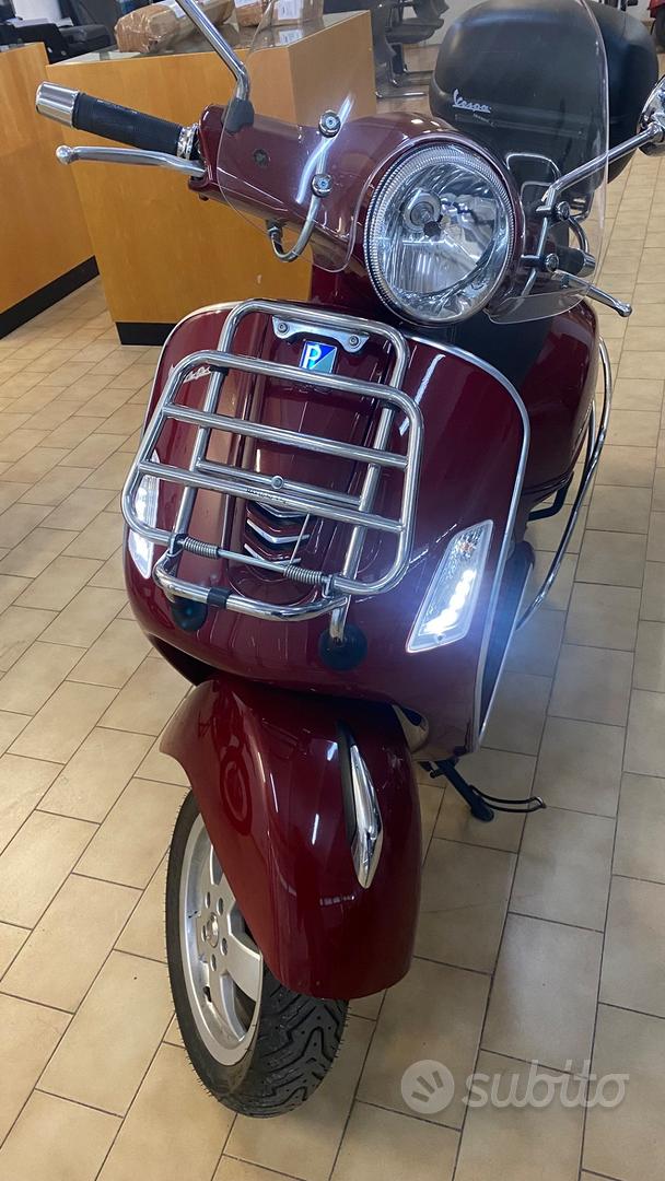 Subito NSM MOTO Piaggio Vespa 300 GTS Moto e Scooter In
