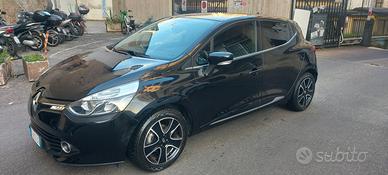 Renault Clio 1.2 75CV INTENSE E6