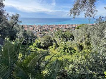 Terreno di 6000 m² a Bordighera