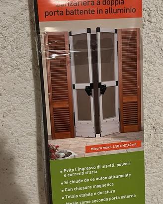Porta zanzariera a 2 ante