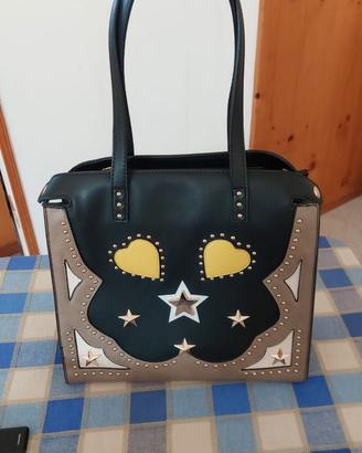 Borsa regalata e mai utilizzata
