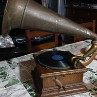 Grammofono a manovella