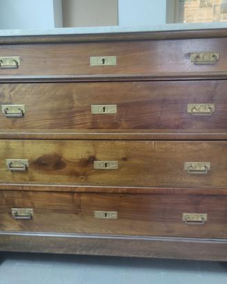 Comò in legno