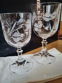 12 bicchieri di cristallo, 6 acqua e 6 vino