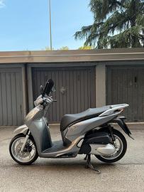Honda SH300i Grigio - 57.502 KM