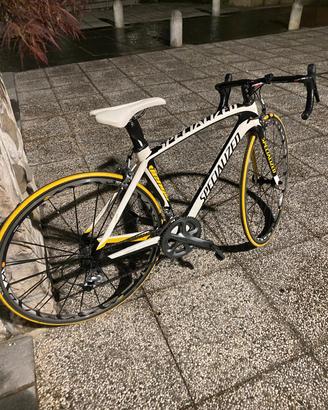 bici da corsa in carbonio