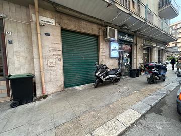 Palermo Locale commerciale (C1)via Malaspina