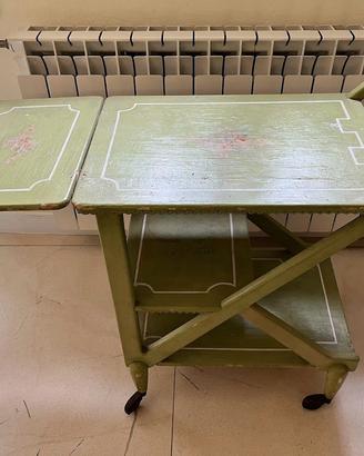 Carrello portavivande rustico in legno con ribalta