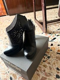 Tronchetto Nero Giardini