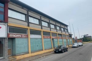 Ufficio fronte strada