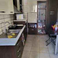 Cucina completa con elettrodomestici