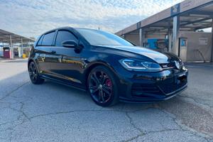 Volkswagen Golf GTI Performance 2.0 245 CV TSI DSG