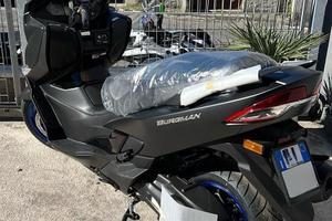 Suzuki Burgman 400 – colore Nero Parigi