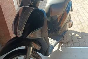Scooter liberty 150