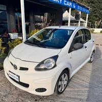Toyota Aygo 1.0 12V VVT-i 5 porte Now Connect