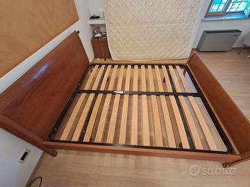 Letto 1.6 m x 1.95 m come da foto
