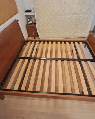 Letto 1.6 m x 1.95 m come da foto