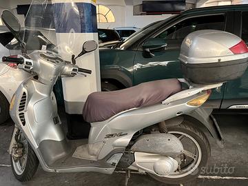 SCOOTER HONDA SH 150 grigio