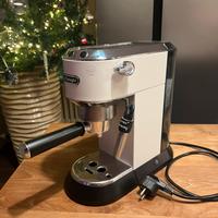 Macchina Caffè Espresso DeLonghi Dedica