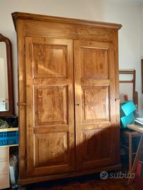 Armadio a due ante. arte povera romagnola