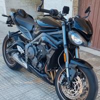 Triumph Street Triple - 2022