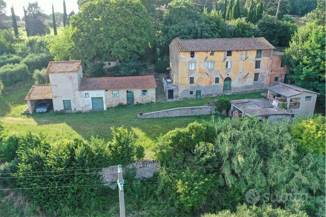 Compendio immobiliare per residenze o attività ric - Vista 2
