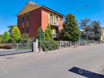 Veritiera Bifamiliare In Centro Alla Cittadina