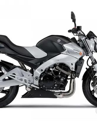 SUZUKI GSR 600 RICAMBI