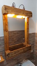 Specchio con cornice da pallet
