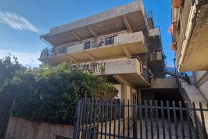 VALVERDE CENTRO grazioso 3 1/2 vani con garage