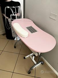 Tavolo unghie estetista