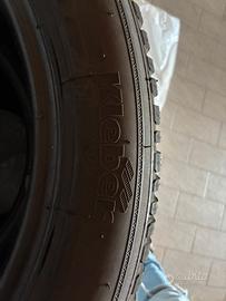 235-50 R18 