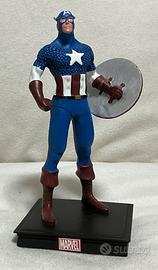 Miniatura Capitan America con rivista