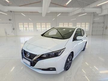 NISSAN LEAF ACENTA 40KWH 5 PORTE BERLINA