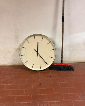 Orologio da parete Karlsson