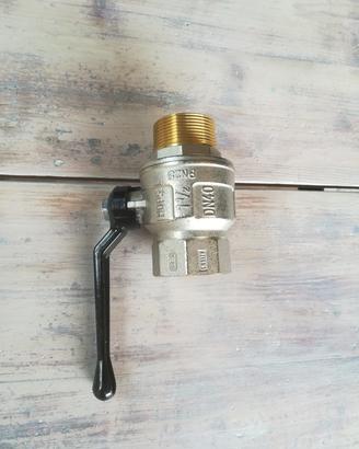 valvola a sfera marca Tiemme diametro 1 1 /2