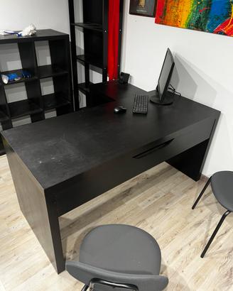 Scrivania e libreria ikea