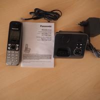 Telefono cordless con segreteria Panasonic KX-TG67