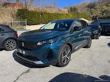 PEUGEOT 3008 Hybrid 225 e-EAT8 Allure Pack